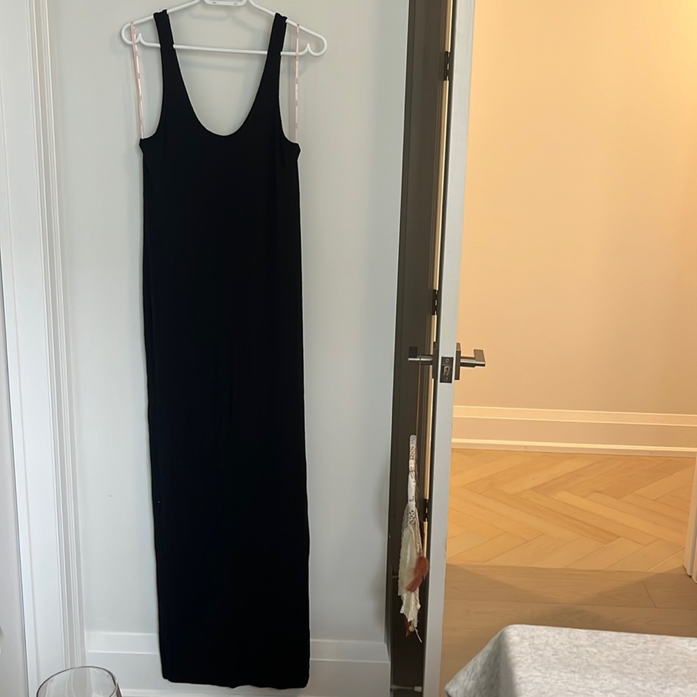 Minimal Maxi Dress